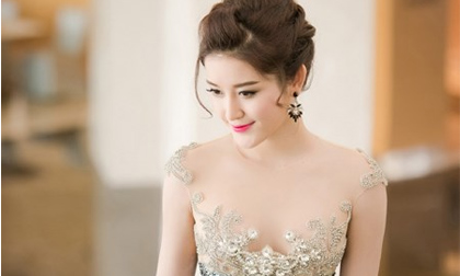 Một quý cô được coi là thanh lịch như thế nào?