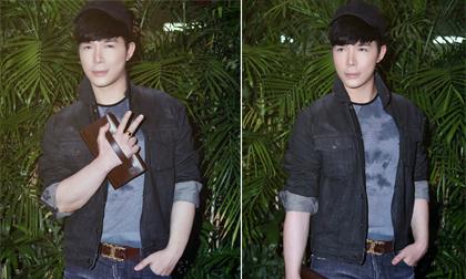 Nathan Lee diện hàng hiệu hơn 3 tỷ đi ủng hộ Hồ Quỳnh Hương