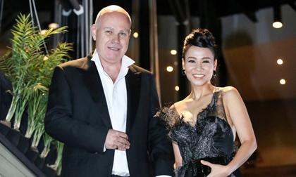 Thu Minh xuất hiện quý phái như công nương trong bộ đầm thiết kế riêng