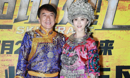 Phạm Băng Băng yêu kiều sánh vai bên Thành Long ra mắt phim mới