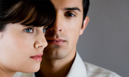 'Chiều nay em vừa siêu âm thai cho bồ của anh đấy'