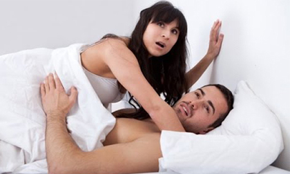 Vợ bị bệnh viện trả về 2 hôm chồng đã đưa nhân tình về hú hí thì bất ngờ...