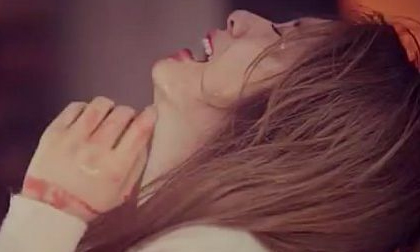 Đang mang bầu con thứ hai, chồng ép phá thai, ly hôn vì anh có bồ