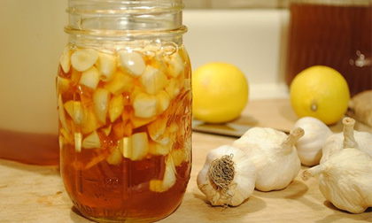 Ngăn đột quỵ nhờ thức uống từ chanh và tỏi