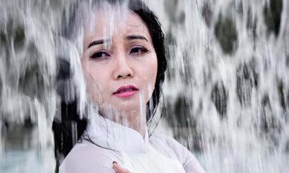 Bộ ảnh 'ướt át' nhưng vẫn đẹp mê hồn của Mai Thu Huyền 