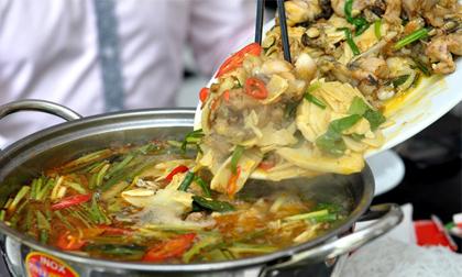 Cuối tuần, học làm món lẩu ếch đãi cả nhà 