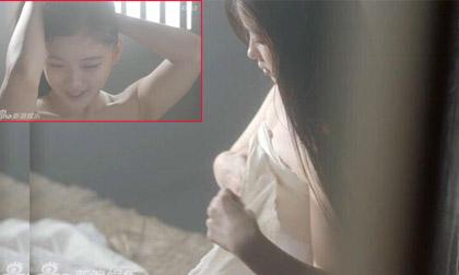 Kim Yoo Jung bị chỉ trích vì khoe ngực trong phim mới