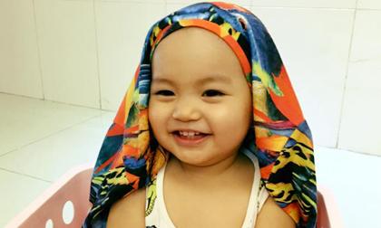 Con trai Khánh Thi đáng yêu khi hóa thân thành 'Hoàng tử Ai Cập'