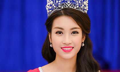 Một tuần sau đăng quang, Hoa hậu Mỹ Linh đã dám mở lại facebook cá nhân