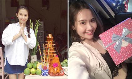 Hot girl, hot boy Việt ngày 13/9: Ngọc Thảo bị 'ném đá' vì mặc váy ngắn cúng Tổ nghề, Huyền Lizzie khoe quà chồng tặng