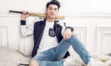 Vẻ lãng tử đậm chất trai Hàn của Noo Phước Thịnh