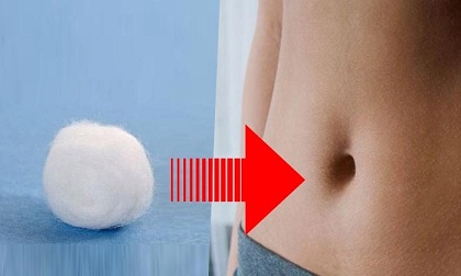 Mẹo chữa bách bệnh: Nhúng bông gòn tẩm rượu và đặt vào rốn