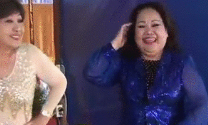 Clip 'siêu' hot: NSND Ngọc Giàu và NSƯT Hồng Nga đọc rap, nhảy hip hop cực 'chất'