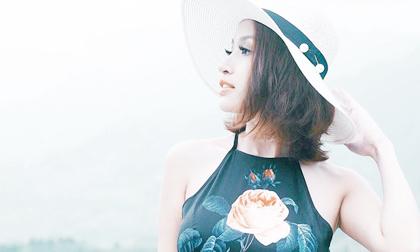 Vân Hugo đẹp dịu dàng, mặn mà và quyến rũ tại núi rừng Tây Bắc