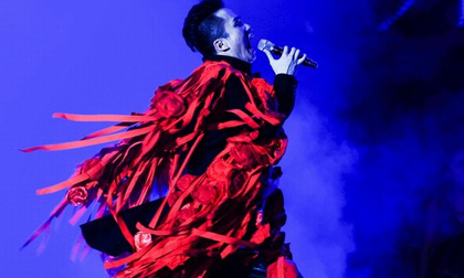 Monsoon Music Festival đêm thứ 2: Tùng Dương 'độc - dị' kém gì sao quốc tế