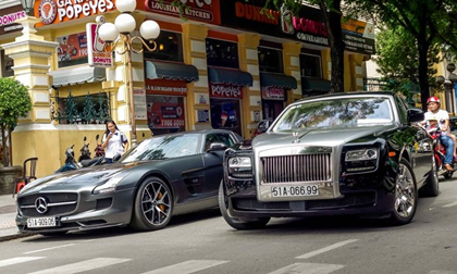 Bộ đôi siêu xe hàng hiếm nhà chồng Tăng Thanh Hà 'khoe dáng' trên phố Sài Gòn