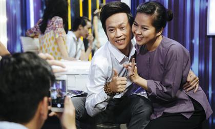 Gạt phăng tin đồn bạo bệnh, Hoài Linh liên tục tăng động trên ghế nóng