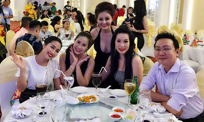 Sao Việt nô nức dự sinh nhật diễn viên Lê Giang