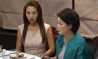 Nhìn bữa cơm của mẹ do cô con dâu ngoan hiền chuẩn bị, tôi tức đến nghẹn họng