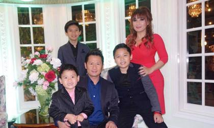 Vợ cũ Bằng Kiều: 'Lúc nào cũng là một gia đình hạnh phúc, chỉ có điều nhà ai nấy ở'