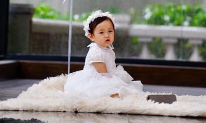 Xao xuyến trước vẻ đẹp tựa thiên thần của con gái Hà Kiều Anh 