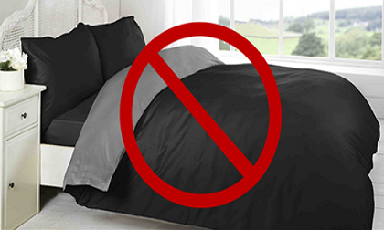 Nhà nào dùng chăn ga màu đỏ hoặc đen thì nên thay ngay vì những lý do sau