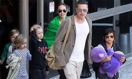 Rộ tin mẹ đẻ Pax Thiên đòi Angelina Jolie trả lại con