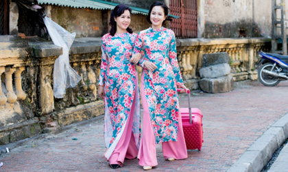 Bộ sưu tập áo dài “Xuân ngọt ngào” gợi không khí tết