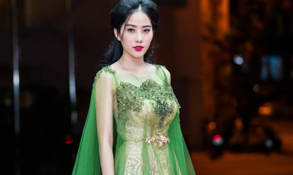 Nam Em diện váy dạ hội cầu kì hát tặng 'Chúng tôi là chiến sĩ'