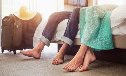 Nơi sạch nhất trong phòng khách sạn chính là... nhà vệ sinh