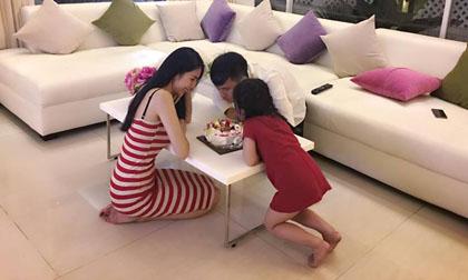 Công Vinh đón sinh nhật ấm áp bên vợ con sau khi giải nghệ