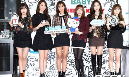 SNSD khoe chân nhiệt tình, đọ vẻ xinh đẹp tại sự kiện