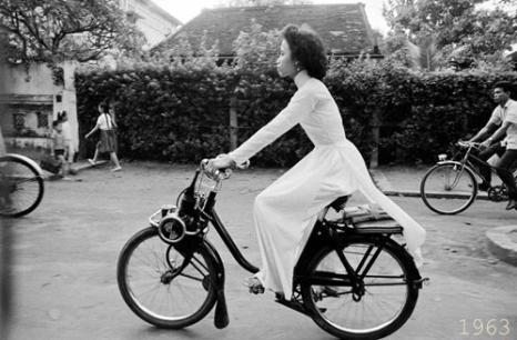 Đón năm mới lại nhớ tà áo dài xưa của thiếu nữ Sài thành