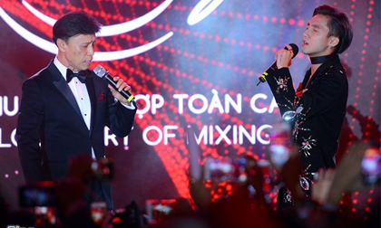 Sơn Tùng M-TP và danh ca Tuấn Ngọc 'gây bão' khi cùng song ca 'Chúng ta không thuộc về nhau'