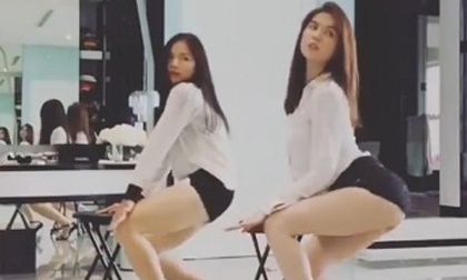 Ngọc Trinh lại khoe vũ đạo quyến rũ đến 'bỏng mắt'