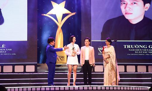 Trường Giang nhận cú đúp tại Giải thưởng Ngôi Sao Xanh 2016