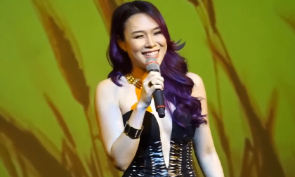 Mỹ Tâm hát live 'Duyên phận' cực hay và hài hước