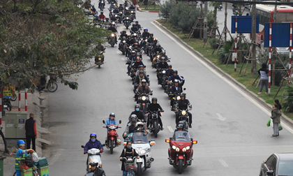 Dàn mô tô 'siêu khủng' diễu hành tưởng nhớ Trần Lập