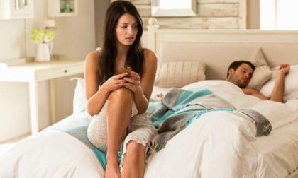 Vợ tôi quá thông minh khiến lần đầu thử cảm giác lạ làm tôi sợ đến già 