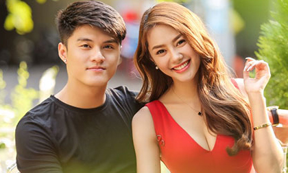 Linh Chi livetream khẳng định: 'Tôi không cướp chồng của ai'