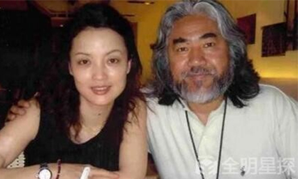 Lộ ảnh qua đêm với gái trẻ, ông trùm phim võ hiệp Kim Dung công bố bỏ vợ