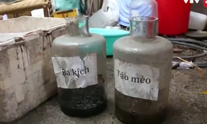 Hãi hùng công nghệ sản xuất rượu bằng hóa chất trong 15 phút