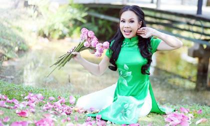 Danh hài Việt Hương bật mí sở thích khác người là 'khoái chùi bồn cầu'