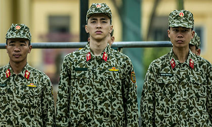 'Sao nhập ngũ' tập 2: Bình An, Xuân Phúc, Quốc Thiên kiệt sức vì chạy thể dục sáng