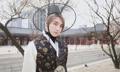 Sơn Tùng M-TP bất ngờ diện trang phục truyền thống của Hàn Quốc