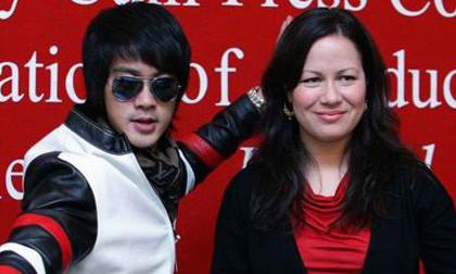 Con gái Lý Tiểu Long phải chịu nỗi đau liên tiếp sau khi cha mất