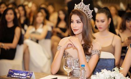 Phạm Hương đẹp như nữ thần tái hiện lại khoảnh khắc HH Hoàn vũ thế giới