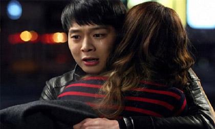 Trốn vợ ra phòng khám riêng để tiện ngoại tình, nào ngờ tôi đau lòng vô cùng khi chứng kiến cảnh tượng đó