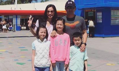  Vợ chồng Ngọc Thúy đưa con chung, con riêng đi chơi công viên