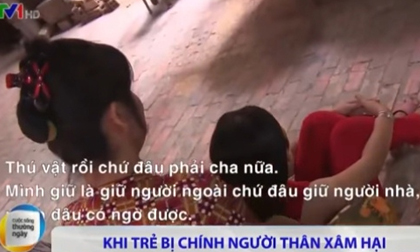 Ông nội và bố bàn nhau cho con gái 11 tuổi uống thuốc kích dục để xâm hại